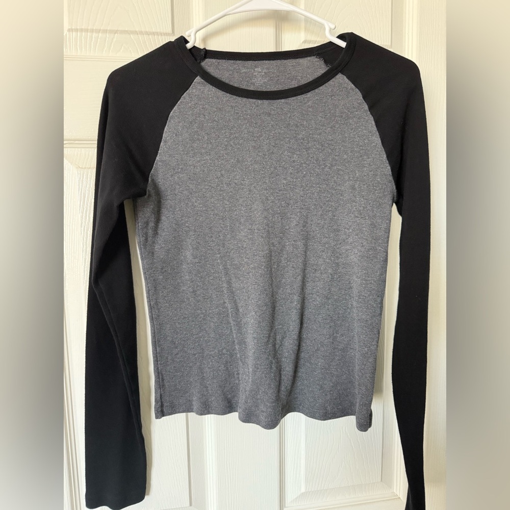 Brandy Melville Long Sleeve Top